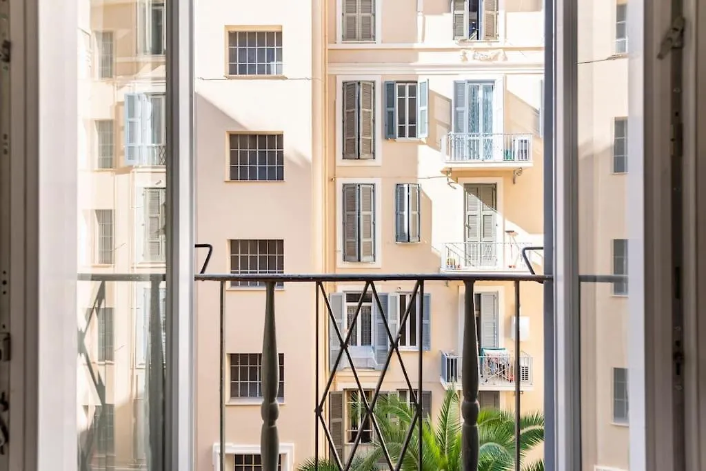 Holiday Apartment Rome Lr Blue